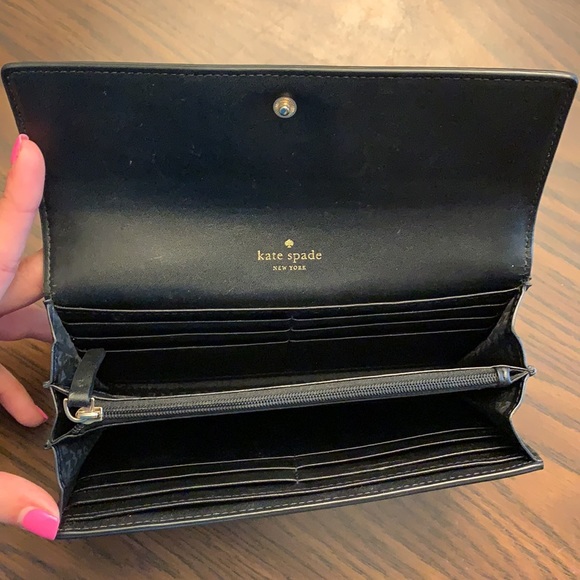 Kate Spade Wallet - Picture 4 of 5